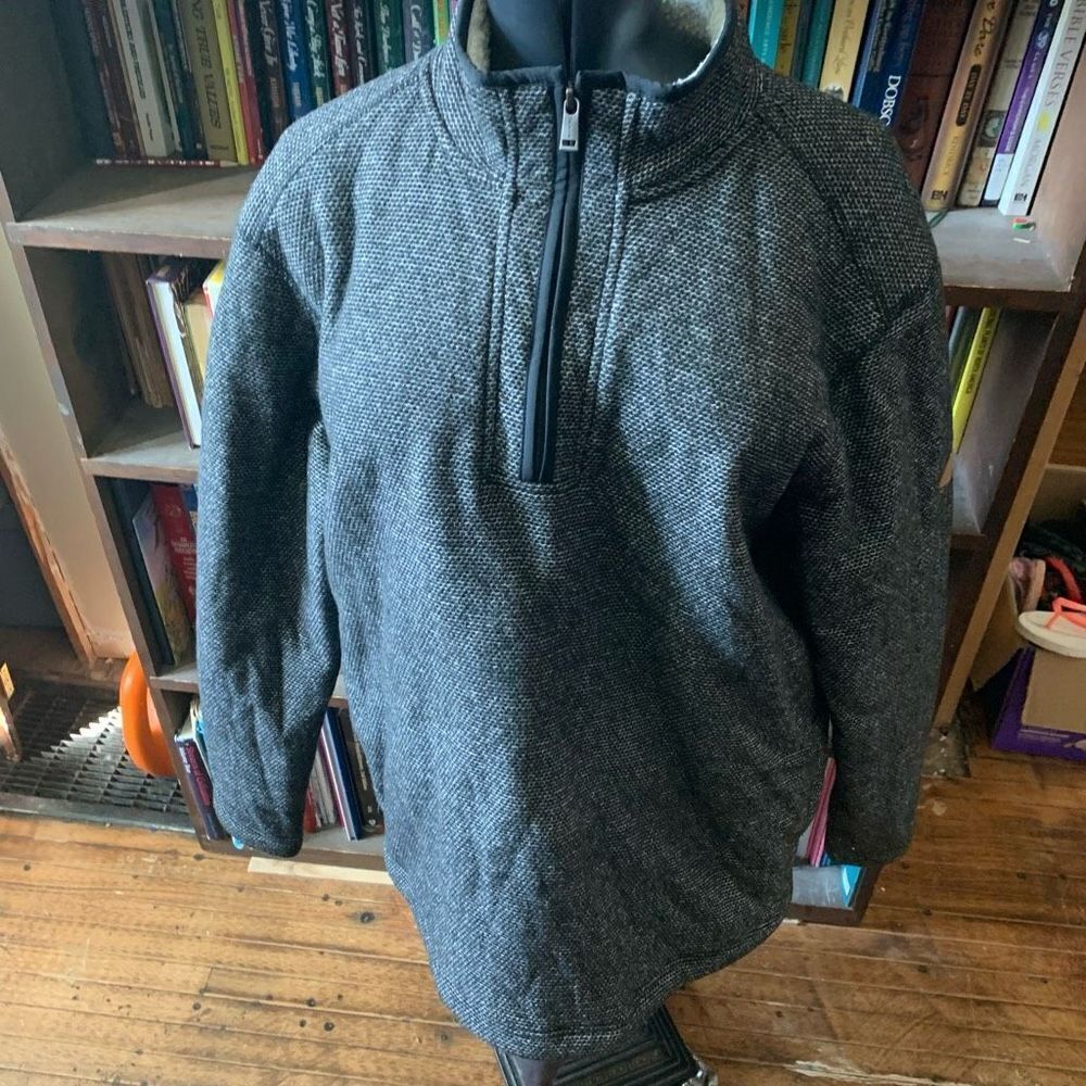 Orvis heathered black & white Sherpa gorpcore Xl pullover